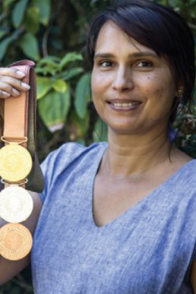 North Stradbroke Island artist Delvene Cockatoo-Collins, who designed the Commonwealth Games medals, has thrown her support behind the Meeanjin Markets.