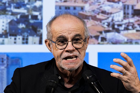 Carlos Moreno, the pioneer of the 15- minute city concept, will also be among the speakers.
