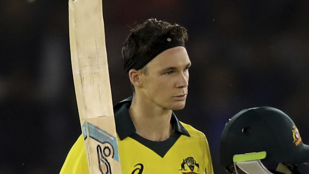 Tough ask: Peter Handscomb came late to the side. 