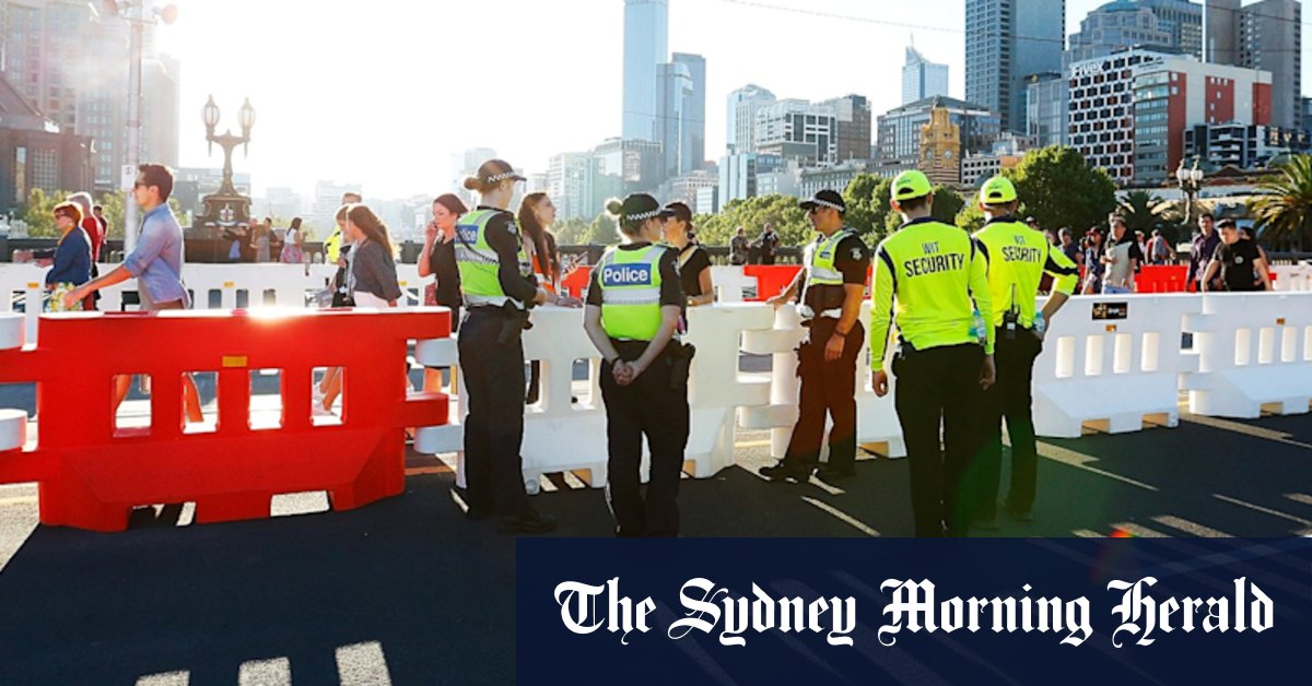 Melbourne New Year's Eve 2020: Diners to take over city streets as police search powers boosted - Vimarsana News