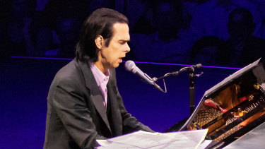 Nick Cave's Opera House concert took unusual twists and turns.