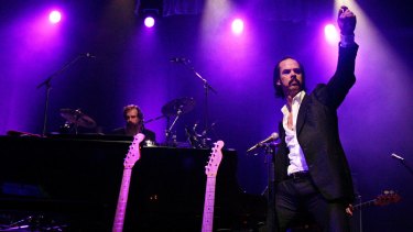 Ник Кейв и группа Bad Seeds отменили предстоящие концерты в Москве в ответ на вторжение России в Украину. 