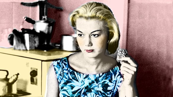 Australian women continue to do substantially more domestic labour than Australian men. 