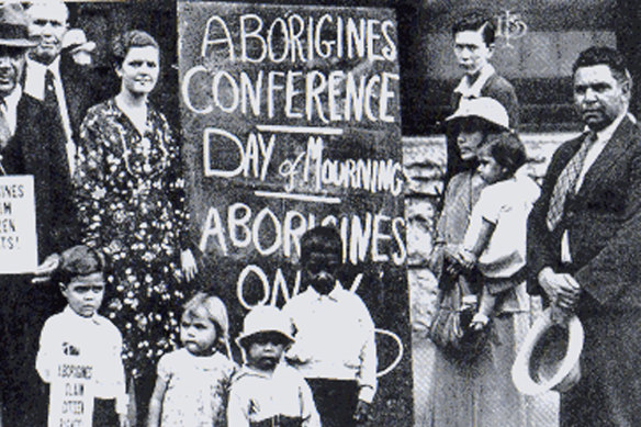 Participants in the Aboriginal Day of Mourning on January 26, 1938: William Ferguson, Jack Kinchela, Helen Grosvenor, John Patten and Ferguson's four children.
