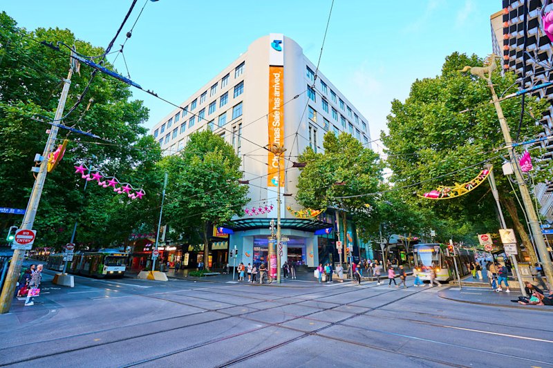 ISPT has listed shopping centre Midtown Melbourne for sale with $165 million price hopes.