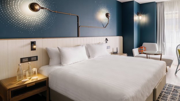 Mid-century accents and thoughtful lighting at Hotel Indigo Brisbane.