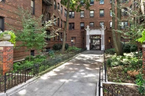 Hmm, maybe the Greek villa is the better option.