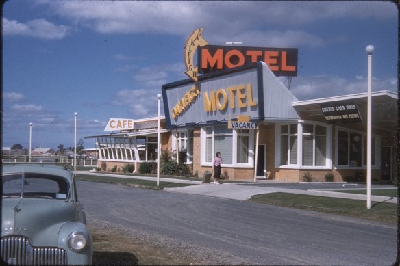 Opened in 1957, The Oakleigh Motel was the first motel in Victoria. 