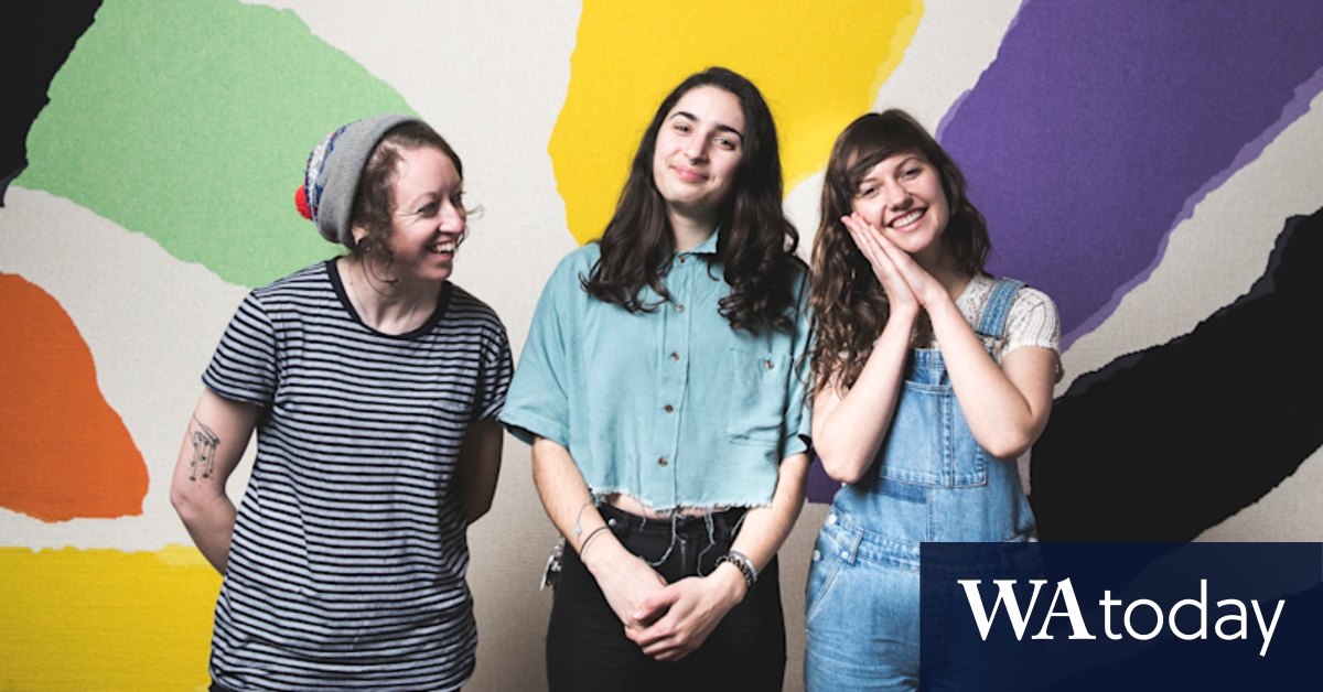 Camp Cope perform their last Melbourne gig - Vimarsana News