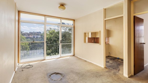 Mosman unit that last sold for $86,000 in 1985 fetches $1.1 million at auction