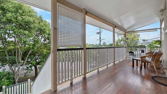 The Red Hill house sold to bidders who turned up minutes before the auction ended.
