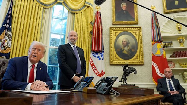 Donald Trump and Rupert Murdoch in Ovale Office in February.
