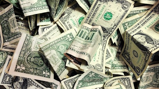 It can be difficult to get small denominations of foreign currency before you leave.