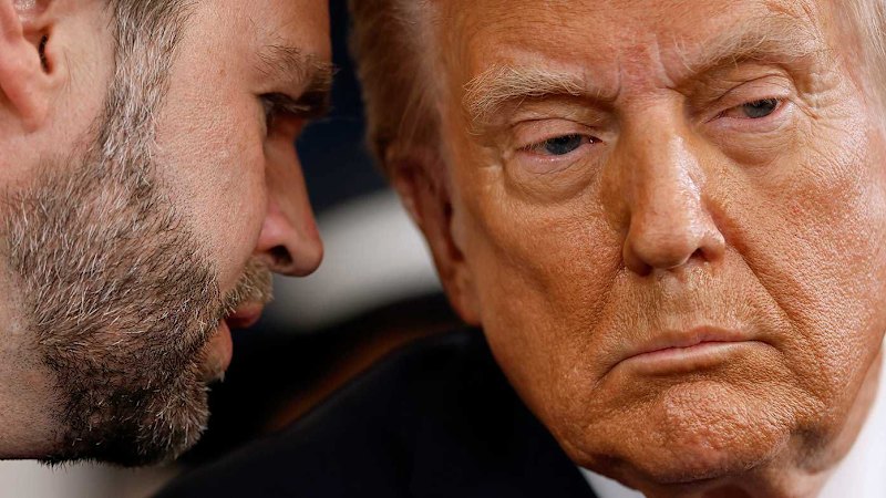 Trump tells aides to prepare for lengthy Iran blockade