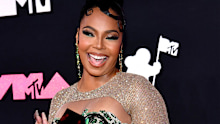 Ashanti at the VMAs.