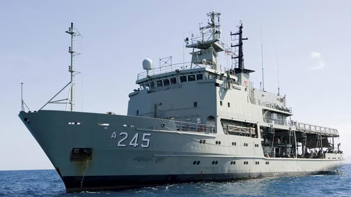 Hidden camera allegedly found in female sailors’ showers aboard navy ...