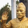 One of the “golden man” mimes that perform on the streets of Islamabad.