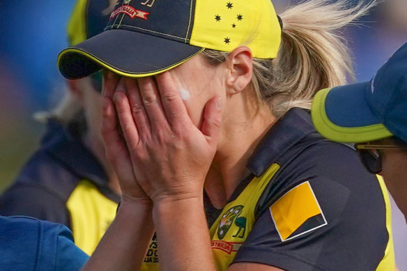Ellyse Perry has been ruled out of the rest of the World Cup with a hamstring injury.