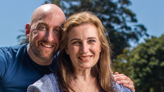 hows Shaun Resnik and surrogate mother Carla Pincombe.  Shaun is the first single (and gay) man in Victoria to be given offical approval to have a baby through IVF surrogac