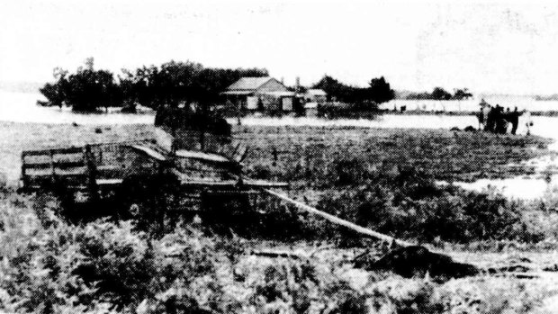 A photo from <i>The Argus</i> newspaper of the jinker which overturned heading for the Lake Gorrie Road, drowning four members of the Sparrow family.  