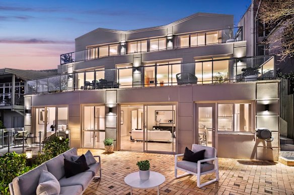 The Stillones master-built house in Longeuville could test the suburb’s record.