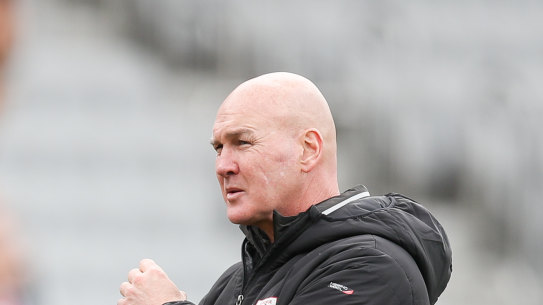 McGregor relishing underdog tag as Dragons hatch de Belin plan