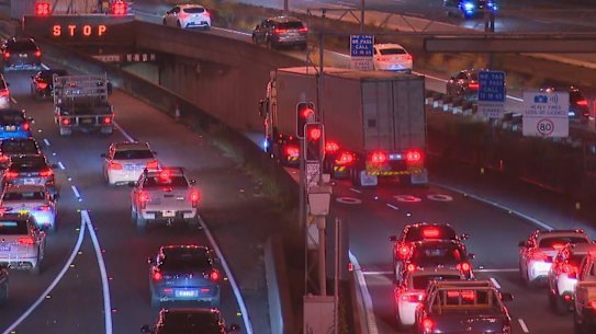 A truck blocked the Sydney Harbour Tunnel on Tuesday night.