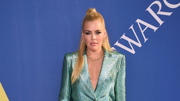 Busy Phillips was told if she just piped down it may improve men's appreciation of her.