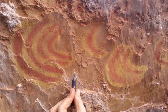 Rock art on Nyiyaparli land in the Pilbara.  