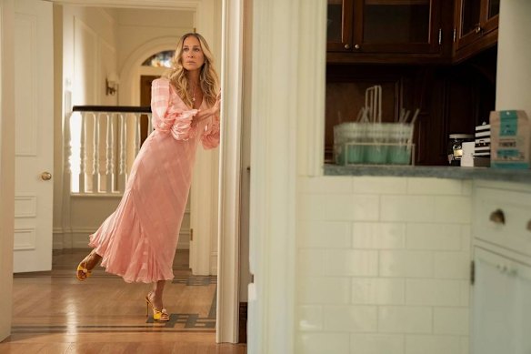 The Woman (Sarah Jessica Parker) is troubled.