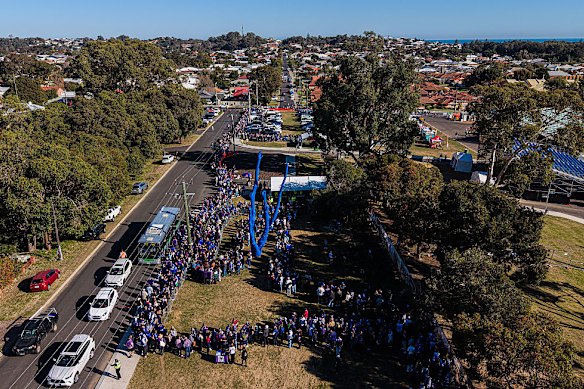 Fans arrive early to line up at Hands Oval.