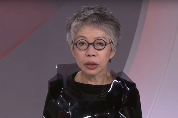Veteran SBS newsreader Lee Lin Chin revealed she quit the broadcaster after being told of junior staff being bullied. 