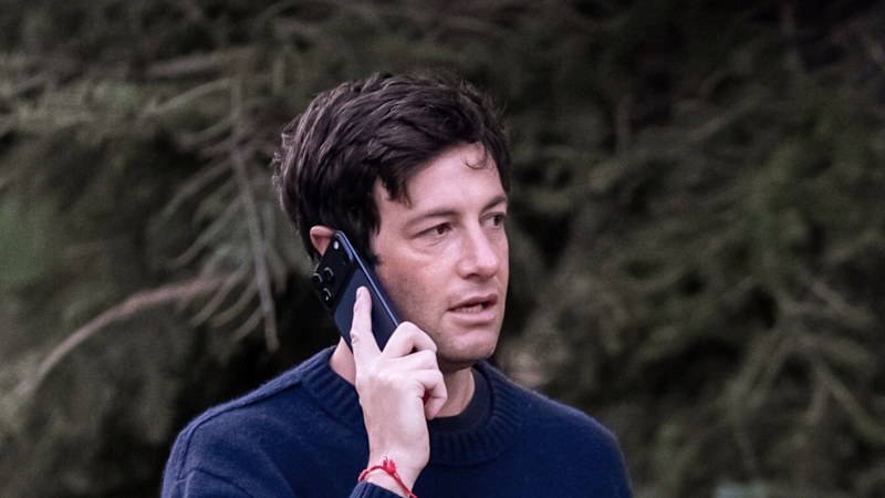Josh Kushner and Bob Iger buy LA Lakers for record $16.9b