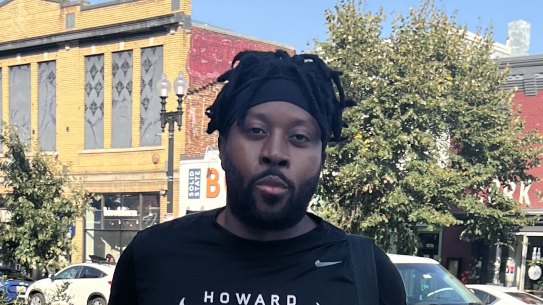 Democrat Michael Gee is disillusioned by Kamala Harris.