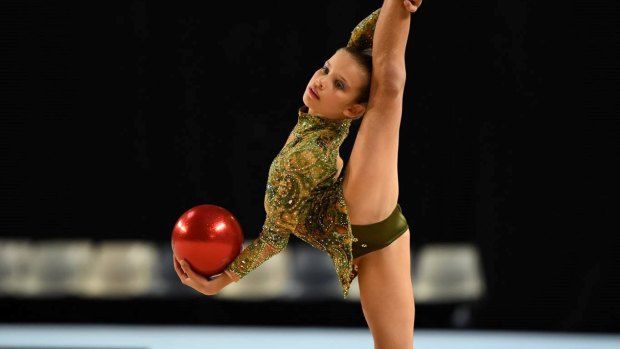 Emmanouela Frroku competes.