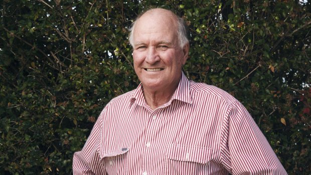 Former crossbencher Tony Windsor says he has not experienced momentum for independents like he is now.
