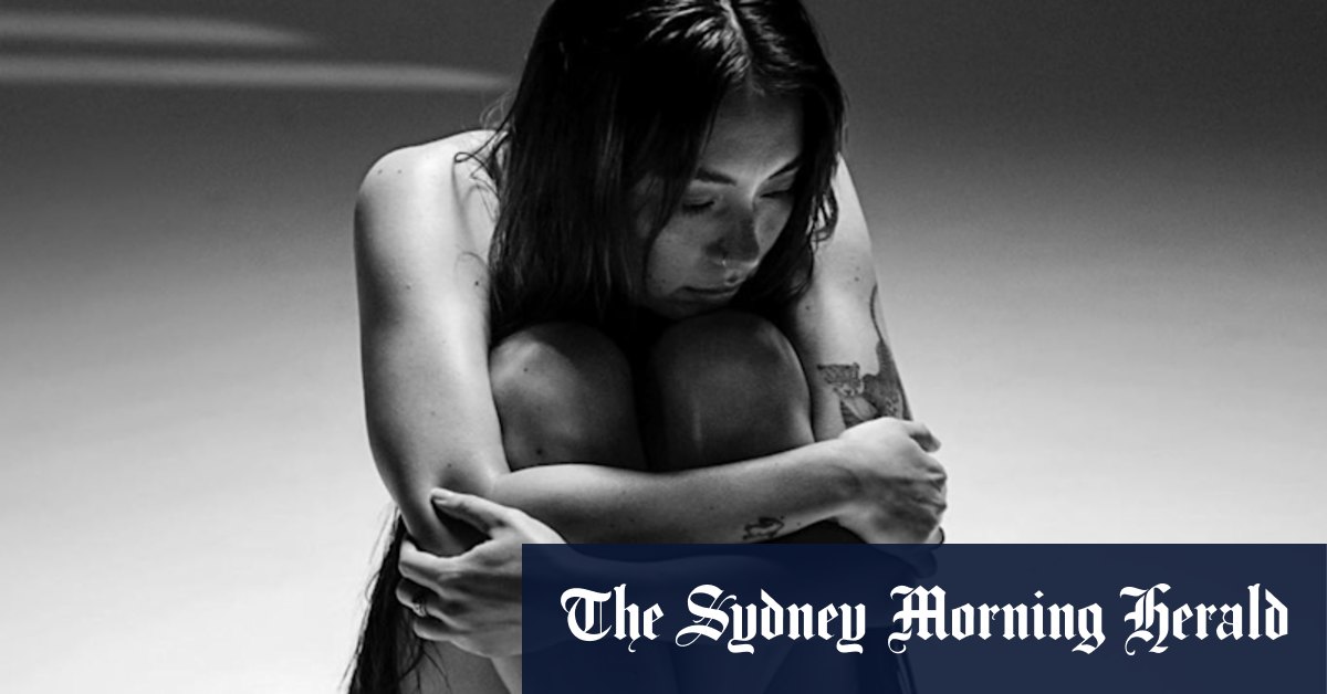 Jaguar Jonze cries after giving evidence over alleged sex assault in Brisbane - Vimarsana News