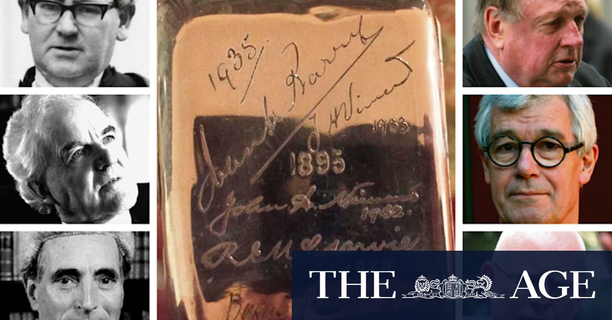 Victorian Bar offers $2000 reward for stolen historic cigarette case - Vimarsana News