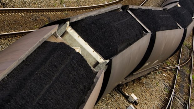 Coal miner's 'fake analysis' probe never queried lab