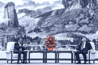 WHO chief Tedros Adhanom Ghebreyesus (left) meets Chinese President Xi Jinping in Beijing in January.