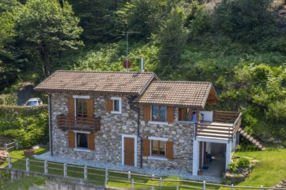 This home in Stresa has stunning views of Lake Maggiore.
