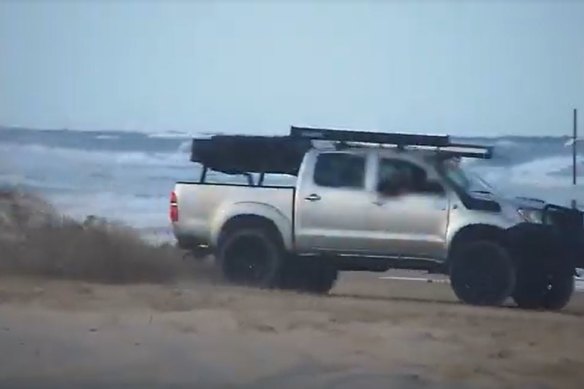 Four-wheel-drive hoons will be targeted on Queensland beaches this Easter long weekend.