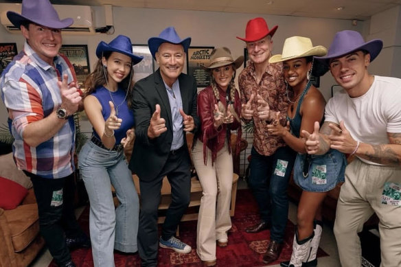 The Wiggles and country star Lainey Wilson (centre).