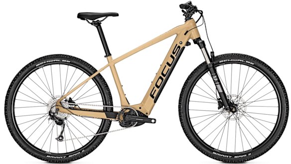 The Focus Jarifa 6.6 Nine electric mountain bike.