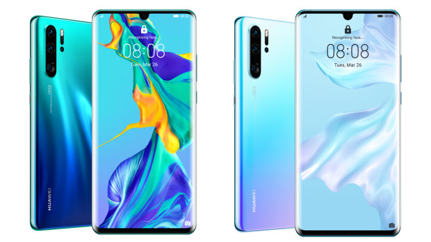 The P30 Pro in "Aurora" and "Breathing Crystal" designs.