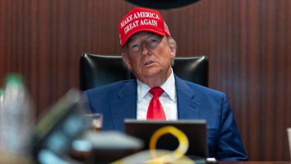 Donald Trump: “Why wouldn’t there be a regime change?” 