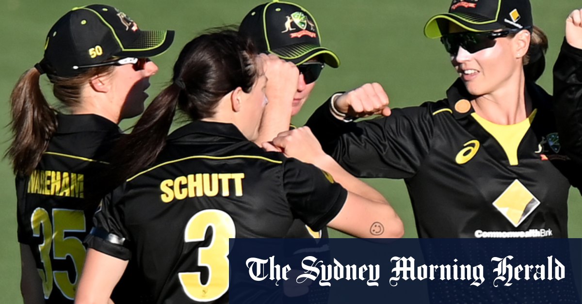 Australia v New Zealand women's T20 series: Line-ball calls go home side's way in victory over ...