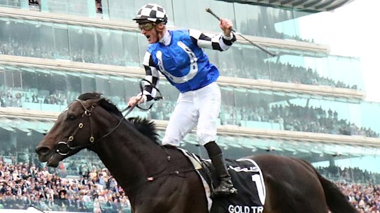 MELBOURNE, AUSTRALIA - NOVEMBER 01: Mark Zahra rides #1 Gold Trip to win race seven the Lexus Melbourne Cup during 2022 Lexus Melbourne Cup Day at Flemington Racecourse on November 01, 2022 in Melbourne, Australia. (Photo by Robert Cianflone/Getty Images)