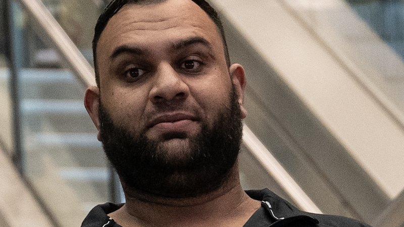 Sydney accountant charged with laundering money for alleged crime boss
