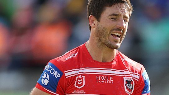 Ben Hunt reacts during the Dragons’ eventful six-point loss to Canberra.